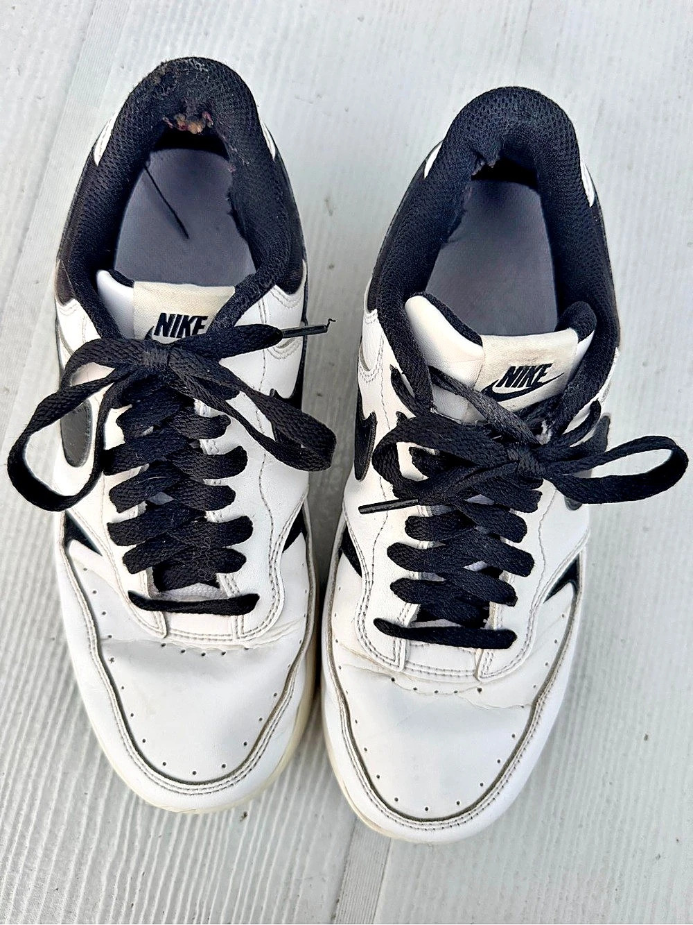 Nike’s Women's Sneakers White & Black US 8